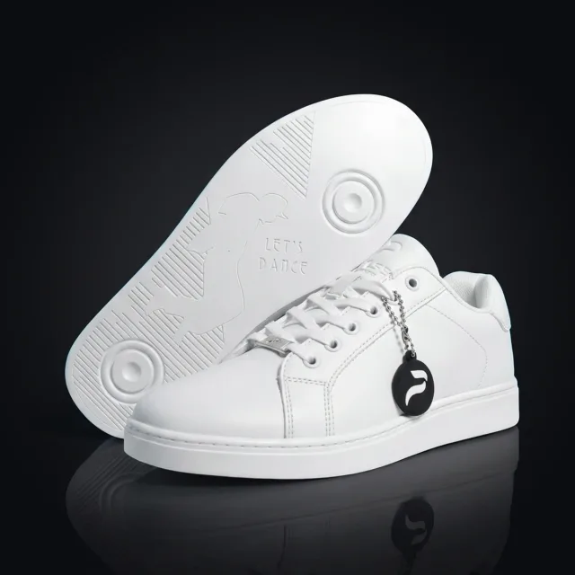 Pulse Dance Sneaker